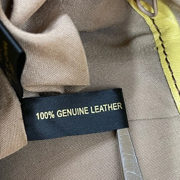 ETIENNE AIGNER Woman’s Leather Yellow Shoulder Bag With Gold Hardware - Picture 11 of 16